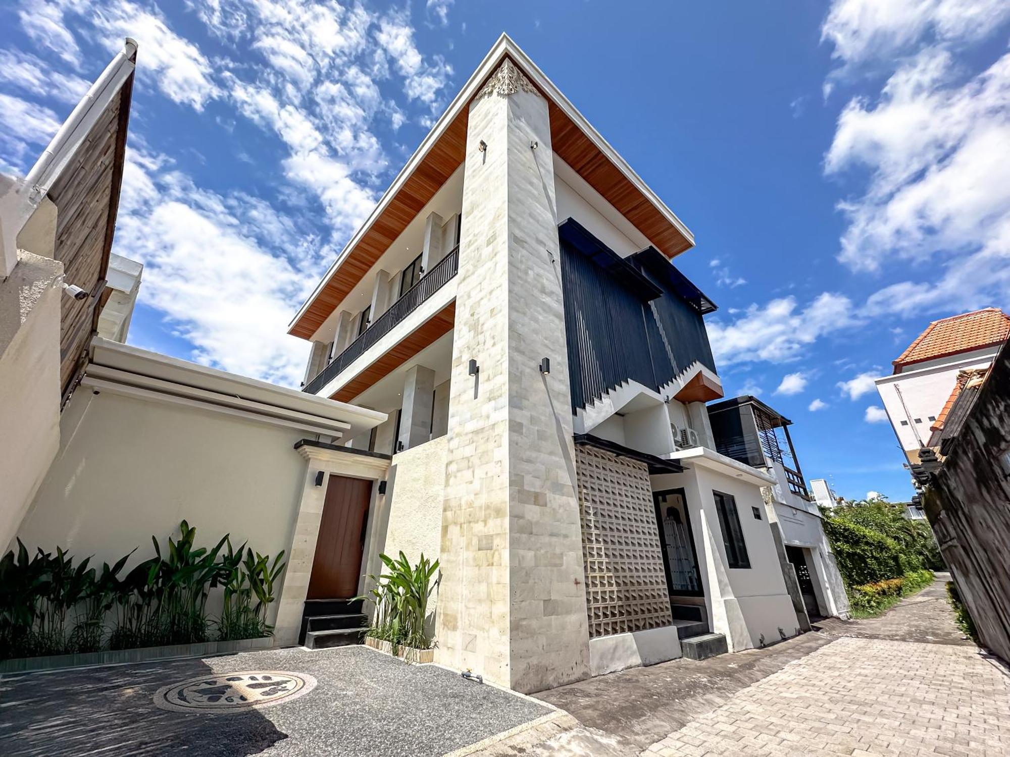 Olala Loft Apartemen Seminyak (Bali)